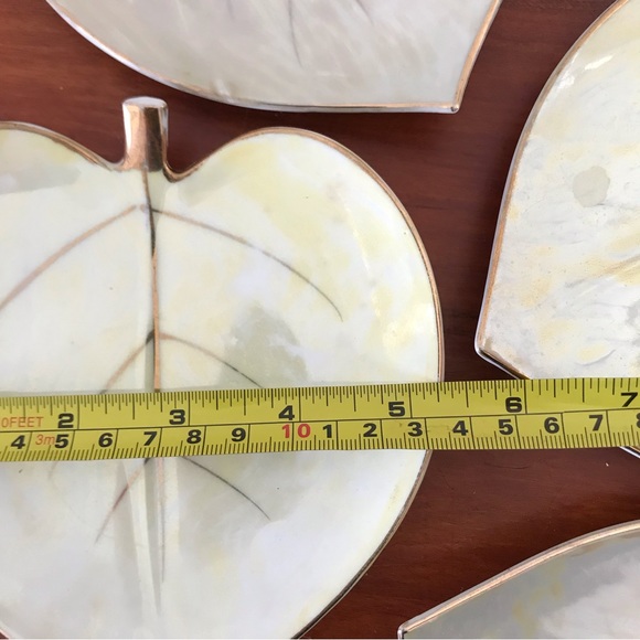 Vintage nasco silver luster ware leaf plates - set of 4 - Picture 3 of 7